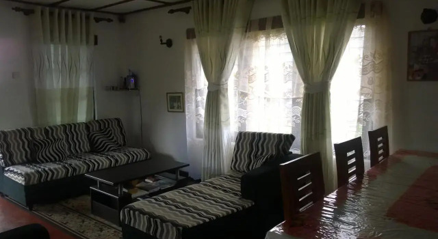 Srihelyes Inn