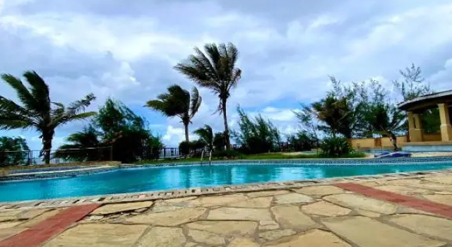 Beachfront 1bedroom in shanzu with beautiful views