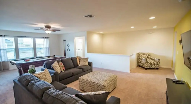 1005 The Shires House 7 Bedroom by Florida Star