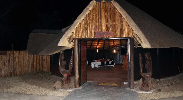 Umndini Safari Resort & Venue, Prenota Resort Rooiberg Limpopo