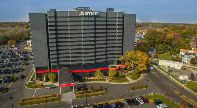 Четырёхместный номер Standard Teaneck Marriott at Glenpointe