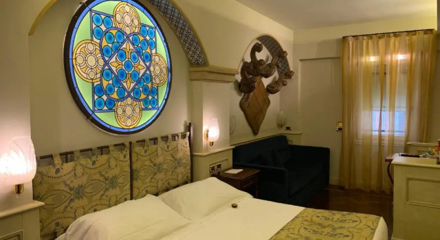 Полулюкс Art Hotel Commercianti