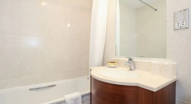 Номер Standard Royal Exeter Hotel