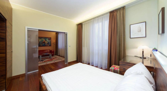 Merchant's Avenue Hotel, Забронировать Отель Бизнес-отели Праги, рядом с Театр Svanda, 4* 5*