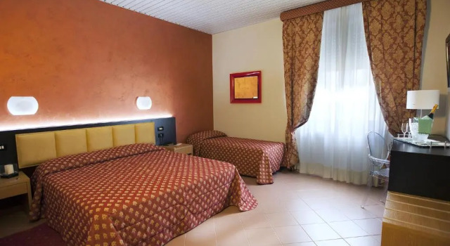 Трёхместный номер Hotel Vittoria