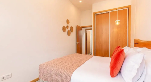 Charming 1-bedroom Apartment in Gaia, Забронировать Апартаменты/квартира Порту Регион Порту, рядом с Театр Coliseu do Porto