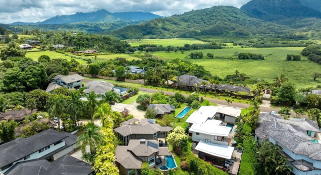 Коттедж с 3 комнатами Hanalei Plantation 2 Bedroom Home by RedAwning