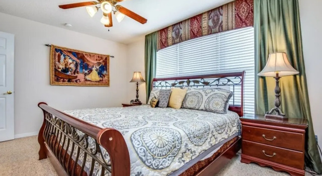 Luxurious 7 Bed Home With Private Pool 8013 Ac 7 Bedroom Home by Redawning