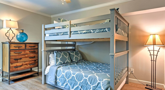 Updated Hilton Head Condo: Balcony, Walk to Beach