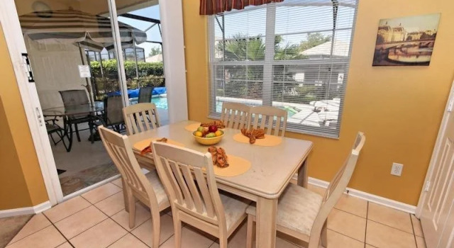Mickey's Holiday House, Varaa Hotelli Orlando Kissimmee