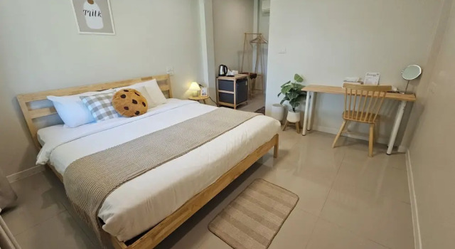 Двухместная студия Standard с видом на сад Charming Home Resort ชาร์มมิ่งโฮมรีสอร์ท สวนผึ้ง