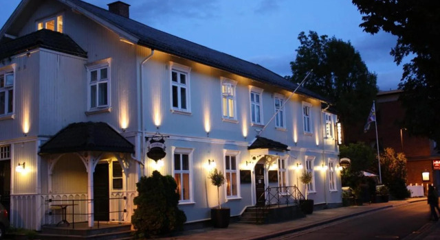Reenskaug Hotel