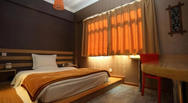 Kunming 701 Express Hotel