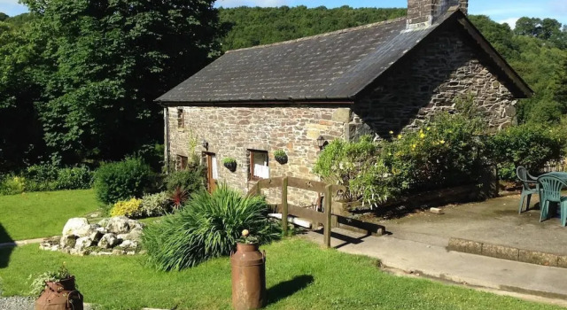 The Mill House at Cwmiar Farm - Relaxing Holidays, Rezervați Sejur la fermă Llanllwni Glamorgan