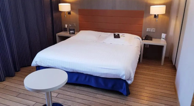 Двухместный номер Standard Logis Hôtel & Restaurant - Les Tuileries