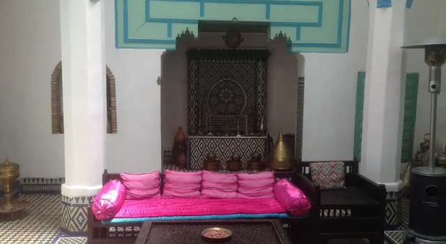 Riad Amazigh, Book Hotel Hoteller i Meknes med parkering, Parkering