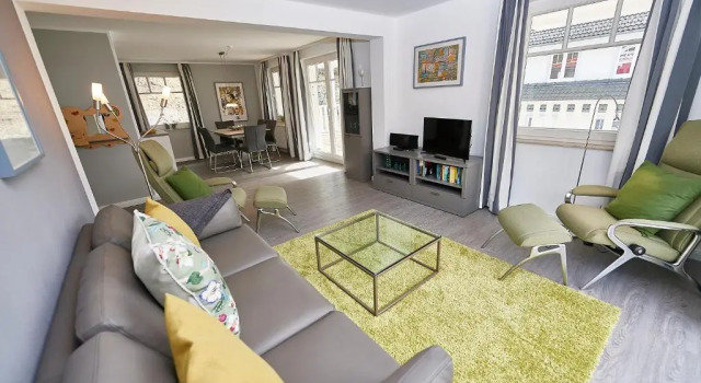 Villa Li - Penthouse, Забронировать Вилла Отели Остзебад-Зеллин с парковкой, рядом с Зеллинский музей янтаря, Парковка
