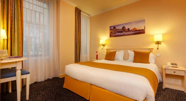 Номер Standard hotel Louvre Sainte Anne