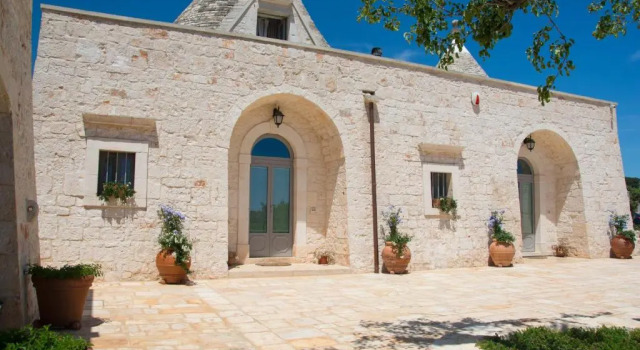 Коттедж c 1 комнатой Trulli Laetitia