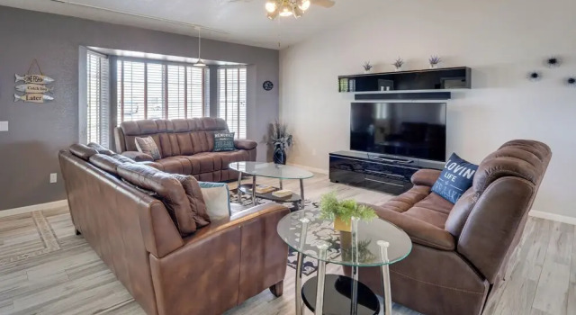 Pool & Views: Pet-friendly Lake Havasu Gem, Забронировать Дом для отпуска Лейк-Хавасу-Сити штат Аризона