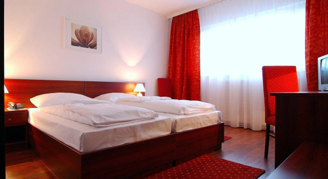 Airo Tower Hotel, Varaa Hotelli Wien Itävalta
