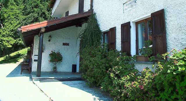 Hotel Rondanino, Забронировать Отель Ланцо-д'Интельви Озеро Лугано