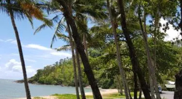 Trinity Beach House, Book Hotel Trinity Beach Cairns Beaches