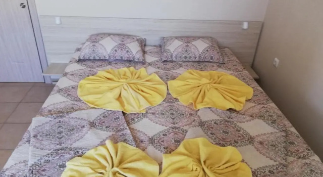 Полулюкс Apartments Ivelin