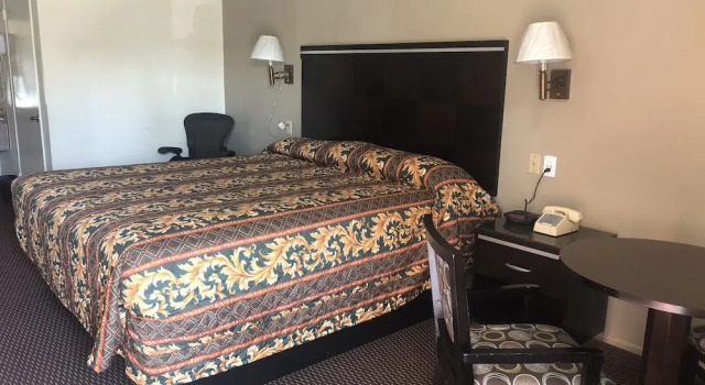 Economy Inn - Ontario Airport, Prenota Hotel Ontario California