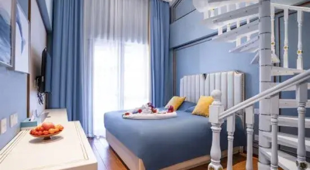 Семейный люкс Дуплекс Health Valley RoEasy Hotel