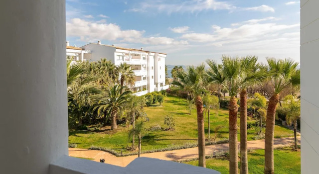 Whispering Palms Apartment