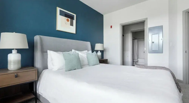 Апартаменты Landing Furnished Apartments - Charlotte Northlake