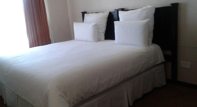 Adansonia Hotel, Book Hotel 3-stjernede hoteller i Francistown, 3*