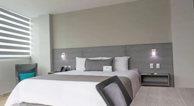 Hotel 5 Inn Plus, Забронировать Отель Отели Леона 3 звезды, 3*