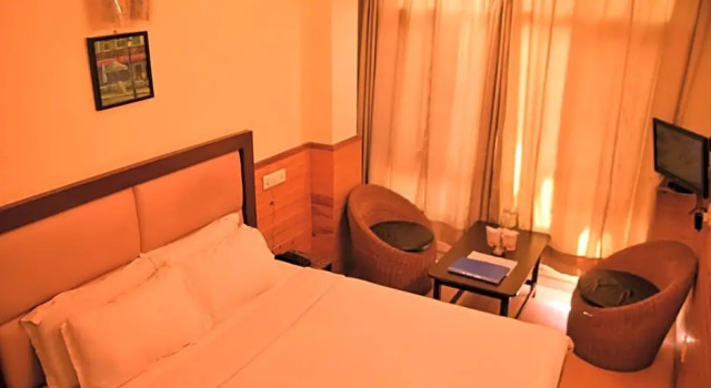 Семейный номер Standard с видом на горы Hotel Kapil