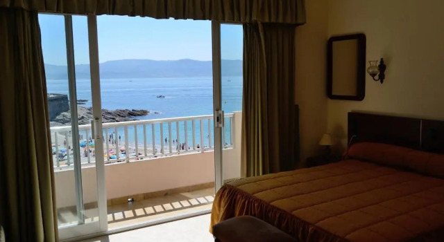 Двухместный номер Standard с балконом и с видом на море Hotel Altariño
