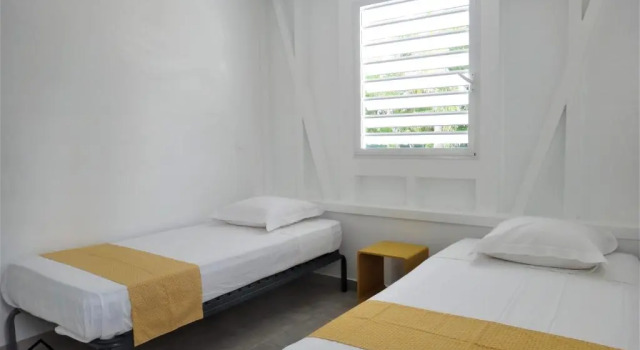 Gîte Cannelle, Boek Vakantiehuis Hotels in Grande-Terre met parkeren, Parkeren