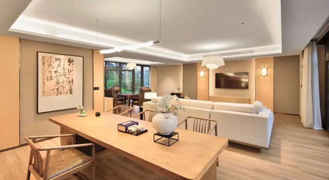 Вилла Howard Johnson Hot Springs Plaza Yinghuashan