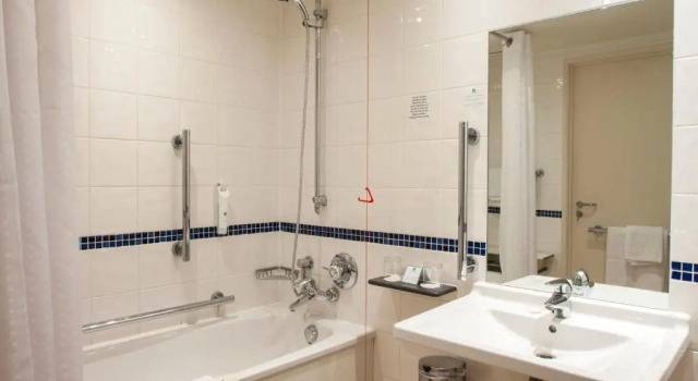 Двухместный номер Standard Holiday Inn Brighouse by IHG