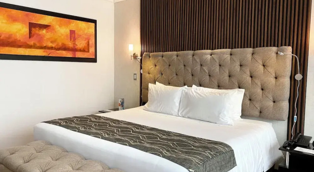 Двухместный люкс Royal Hotel Varuna