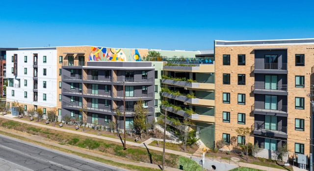 Апартаменты Landing Apartments Springdale - Austin