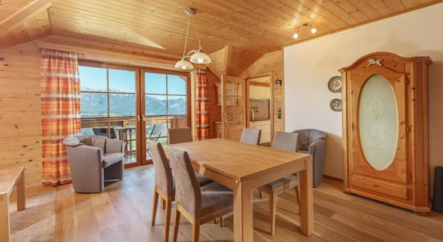 Ski In- Ski Out - Haus Stocker - direkt an der Skipiste by Schladmingurlaub, Book Hotel Hotels in Obere Klaus with Parking, Parking