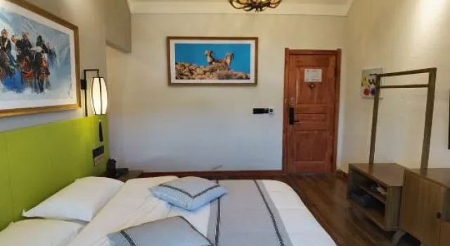 Люкс Hemu Tuwaju Hotel