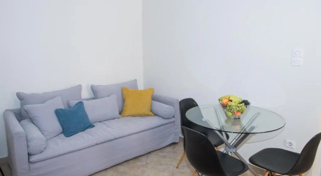 A beautifull 2nd floor apartment close to the Port, Забронировать Апартаменты/квартира Апартаменты периферийной единицы Мессения, Апартаменты/квартира