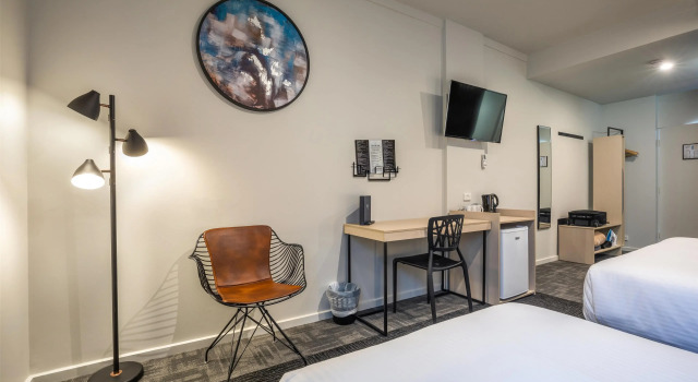 Студия Nightcap at Keysborough Hotel