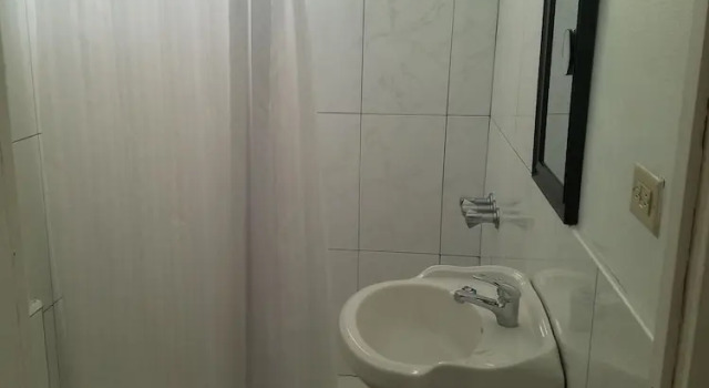 Люкс с 2 комнатами с балконом Firefly Beach Cottages