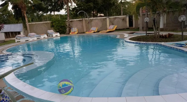 Roseville, Rezervasyon Otel Diani Beach 
