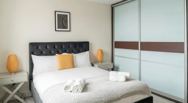 Brixton/2bed Flat/privateterrace/tv/wifi, Varaa Huoneisto Asunnot kohteessa Merseyside, Huoneisto