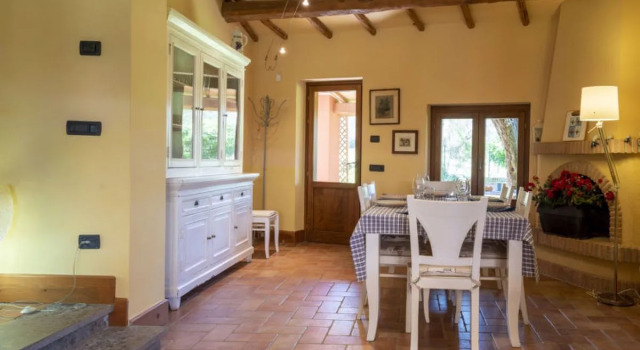 Casal di Yuri, Book Hotel Vetralla Lake Vico