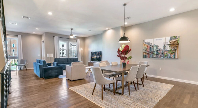 Семейный номер Standard с 4 комнатами с балконом Bienville 4BR Stunning Townhouses Mid City